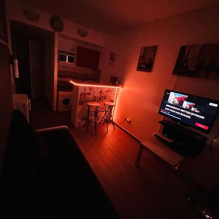 Paris La Defense Studio Пюто Екстер'єр фото