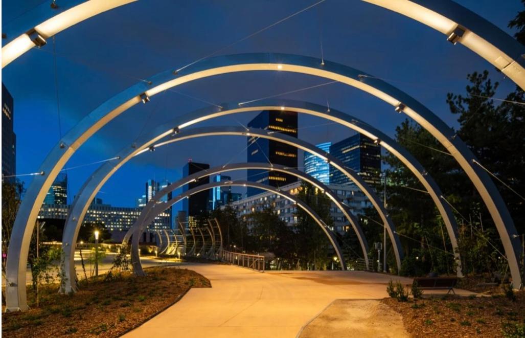 Paris La Defense Studio Пюто Екстер'єр фото